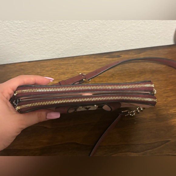 Kate Spade Pink Crossbody with Dog Motif - Picture 9 of 16